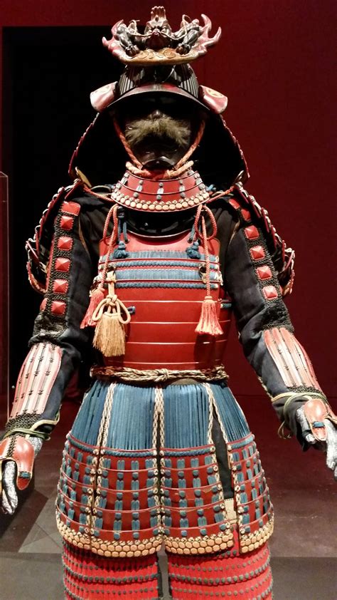 a moon, worn as if it had been a shell: Japanese Samurai Armor Exhibit ...