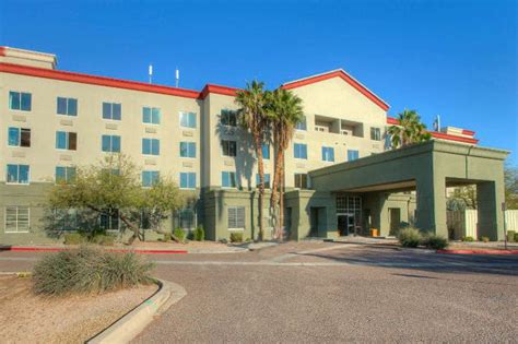 Assisted Living in Phoenix, AZ | AssistedLiving.org