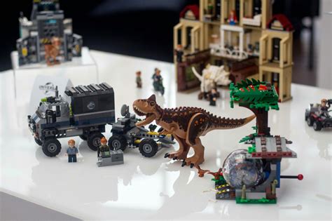 Lego jurassic world fallen kingdom sets - verticalholden