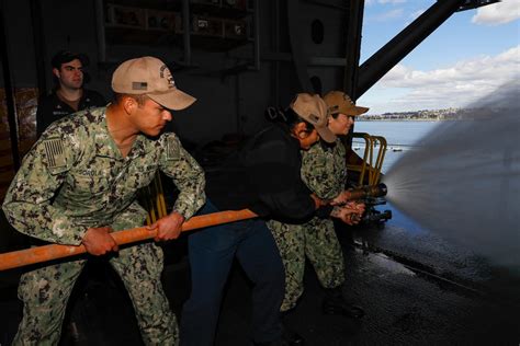 DVIDS - Images - USS Abraham Lincoln conducts routine operations [Image ...