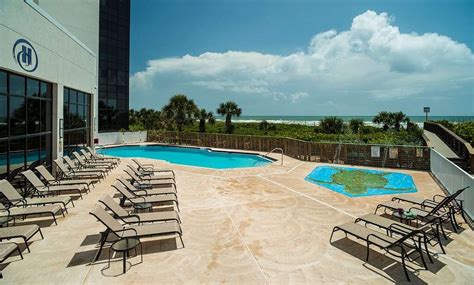 Hilton Cocoa Beach Oceanfront Pool Pictures & Reviews - Tripadvisor