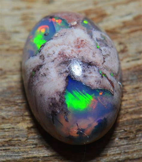 8cts Mexican matrix Cantera Fire Opal