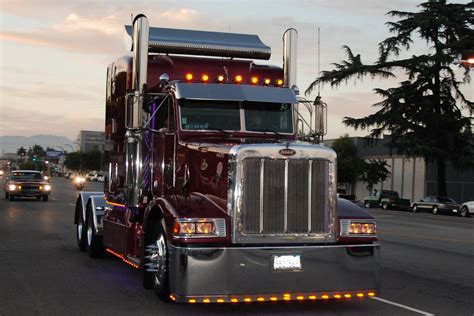 PETERBILT SEMI TRUCK - a photo on Flickriver