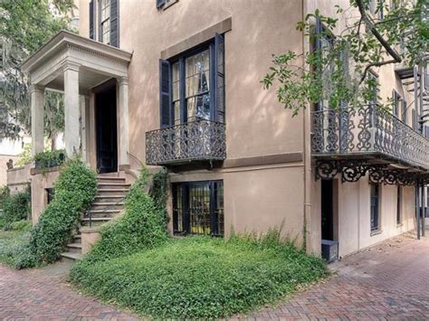 Tour a Beautiful Historic Home in Savannah Georgia