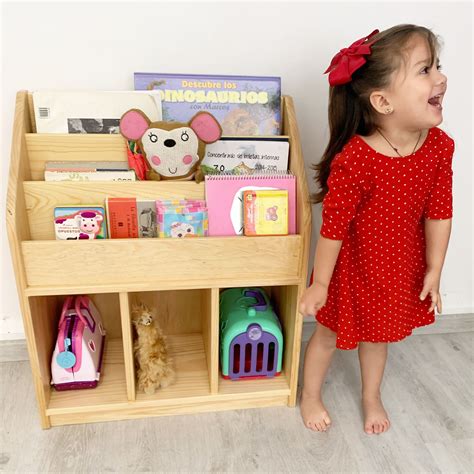 Librero montessori | Libreros para niños, Muebles para niños, Habitaciones para niños pequeños