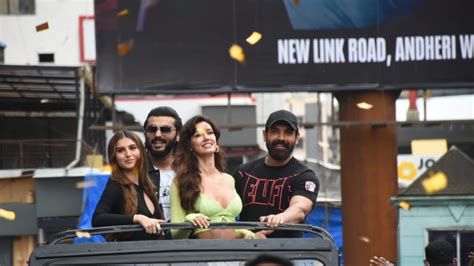 Arjun Kapoor, John Abraham, Disha Patani and Tara Sutaria hold roadshow for Ek Villain Returns ...