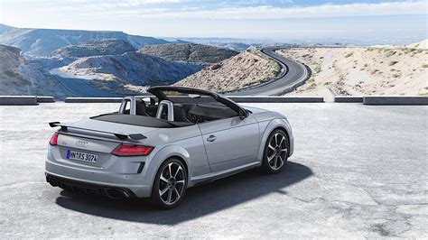 Photo Comparison: 2020 Audi TT RS vs. 2016 Audi TT RS - autoevolution