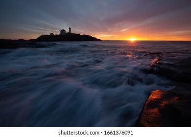 256 Nubble lighthouse wave Images, Stock Photos & Vectors | Shutterstock