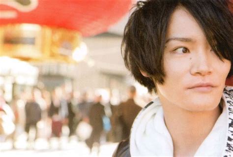 Pictures of Yoshimasa Hosoya