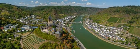 Lovely hiking trail stages to castles in Rhineland‑Palatinate ...