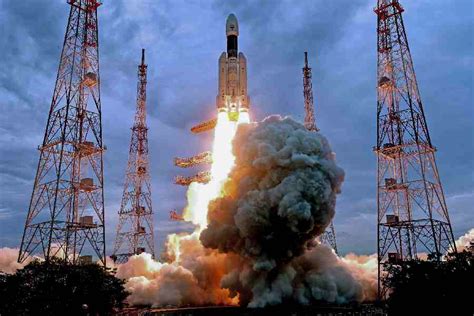 Chandrayaan-3 | Lowering Chandrayaan-3 from 100 km orbit very critical phase: Indian Space ...