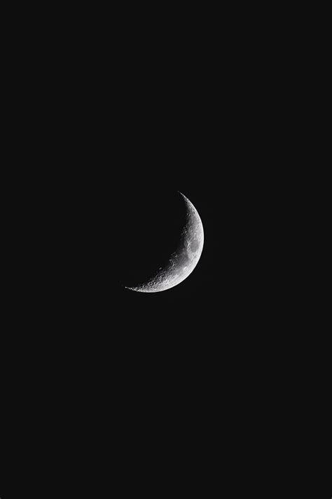 Crescent Moon Desktop Wallpaper