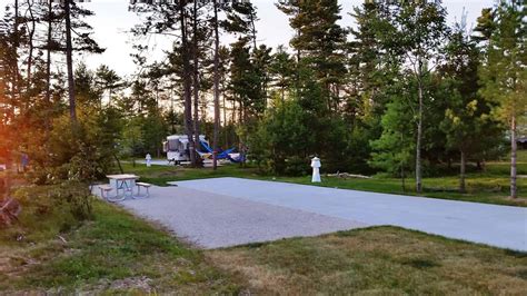 manistique-lakeshore-campground-27 | CampgroundViews.com