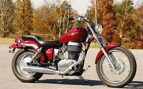 SUZUKI Boulevard S40 (2014-2015) Specs, Performance & Photos - autoevolution