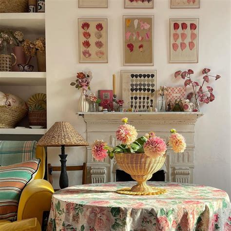 The Vintage Style Home Decor Guide