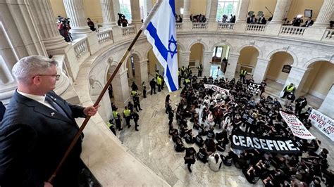 Israel-Hamas war: Hundreds protest near US Capitol calling for ...