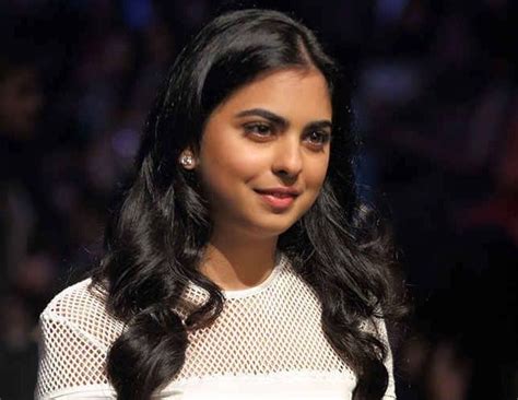 Isha Ambani Wiki, Age, Husband, Children, Family, Biography - WikiBio