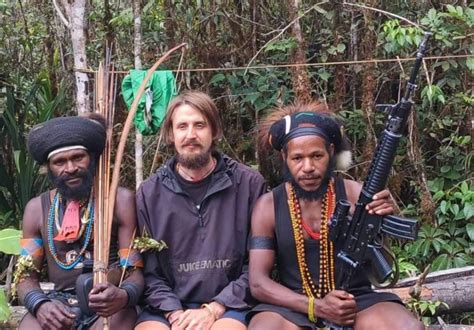 Pilot taken hostage in West Papua sends message to wife and son one ...