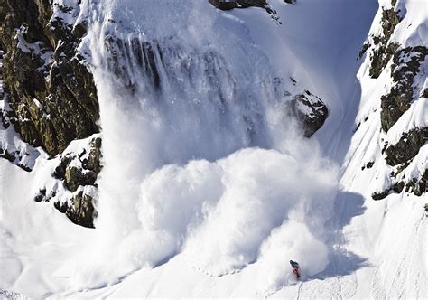 Over 2,000 Avalanche Deaths in Switzerland since 1936 - SnowBrains