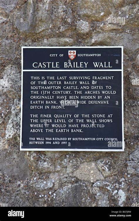 Southampton, Castle Bailey Wall Stock Photo - Alamy