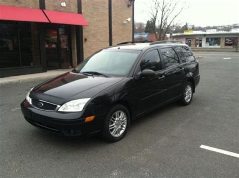 Purchase used 2006 Ford Focus Wagon ZXW SES Loaded Alloys Clean NO RESERVE in Monsey, New York ...