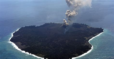 After 150 Years Of Dormant Sleep, India's Only Active Volcano On Barren ...