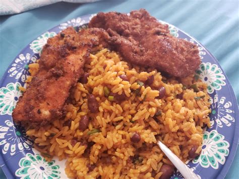 [Homemade] Yellow rice and beans with fried chicken cutlet : r/food