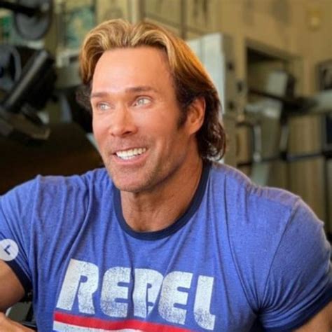 Superjacked Mike O’Hearn Hoots in Disbelief After Knowing 51-Year-Old Fitness Author Has a ...