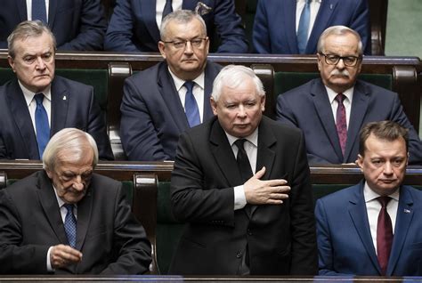 Polish opposition celebrates taking control of Senate