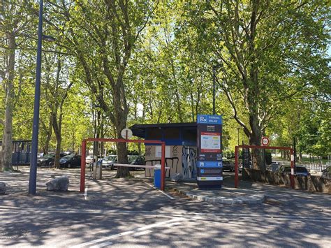 Parking Relais Grenoble Esplanade - avis, photos, numéro de téléphone et adresse - Services de ...