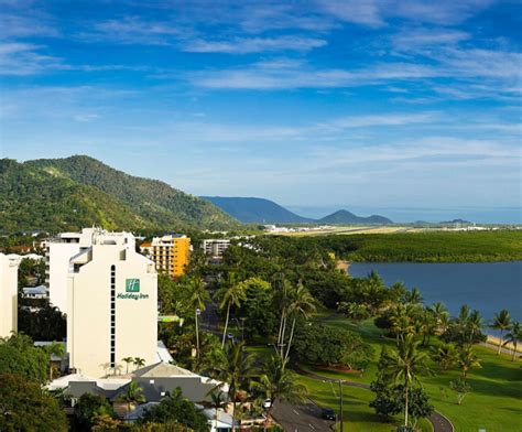 Holiday Inn Cairns Harbourside - My Queensland