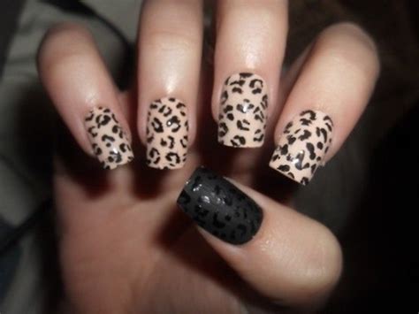 Leopard Print Nail Art Pattern - Sparkly Polish Nails