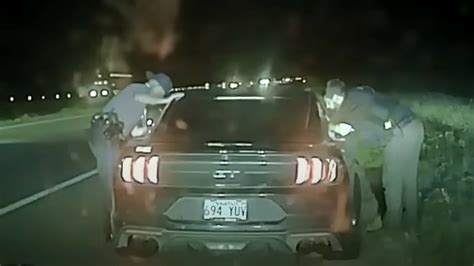 2023 Ford Mustang Driver Stops For Police Before Evading Them In High ...