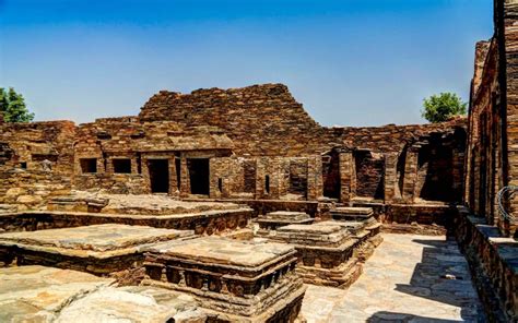 Takht-i-Bahi: An Ancient Buddhist Monastery in Pakistan | Zameen Blog