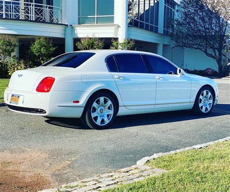 White Bentley – Cross County Limousine