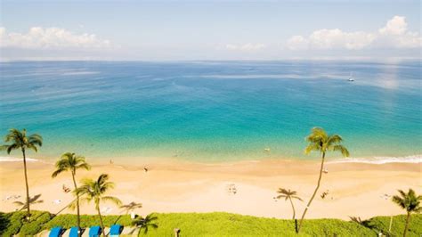 Royal Lahaina Resort vacation deals - Lowest Prices, Promotions ...