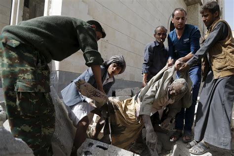 At Least 25 Die as Airstrike Sets Off Huge Blast in Yemen - The New York Times