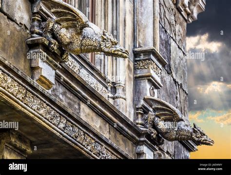 Gothic Elements In Architecture Stock Photos & Gothic Elements In ...