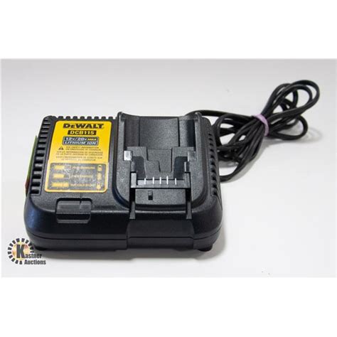 DEWALT DCB115 BATTERY CHARGER