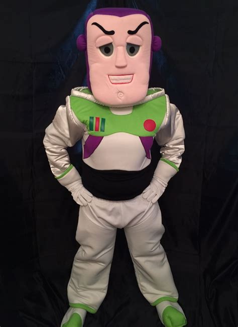 Buzz Lightyear, Toy Story | Costume hire, Mascot costumes, Trading card ...