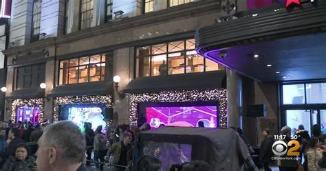 Macy's Unveils Iconic Holiday Window Display In Special Ceremony - CBS ...