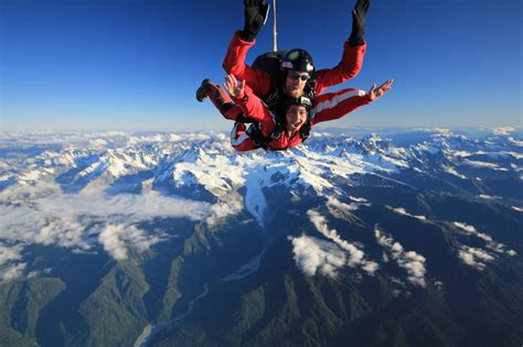 New Zealand's highest tandem skydive 19,000ft at Skydive Franz, Franz ...