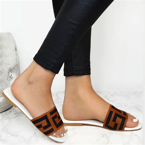 Popular Sandals In Columbus For Spring 2024 - Image to u