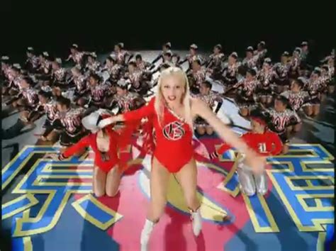 Hollaback Girl [Music Video] - Gwen Stefani Image (27189398) - Fanpop