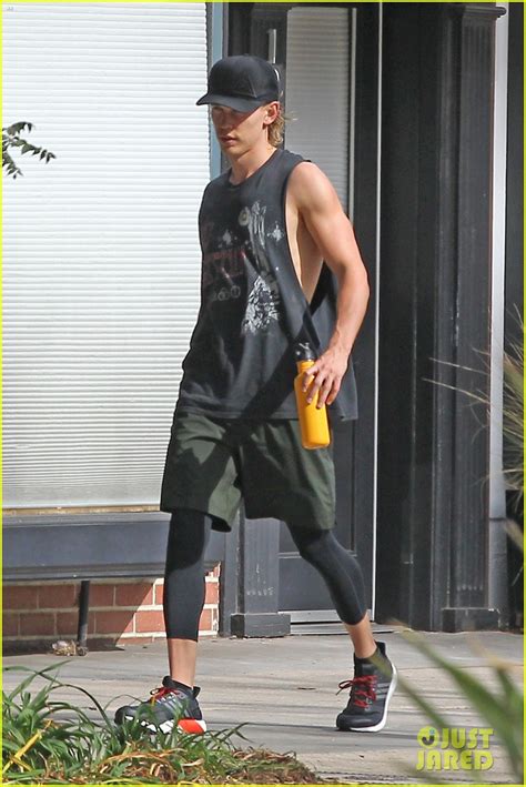 Austin Butler's Biceps Are Totally Impressive! | Photo 1050525 - Photo Gallery | Just Jared Jr.