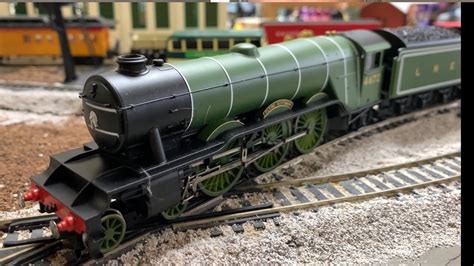 Selling Hornby Flying Scotsman OO Gauge Complete Set - YouTube