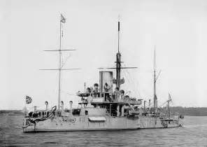 File:Ironclad warship Pyotr Velikiy.jpg - Wikimedia Commons