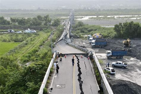 In Pictures: Aftermath of a 6.8 magnitude earthquake that hit Taiwan on Sunday | The Straits Times