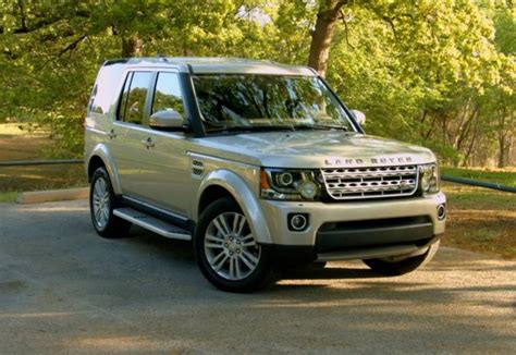 Comparison - Land Rover LR4 2016 - vs - Land Rover LR2 SUV 2015 | SUV Drive