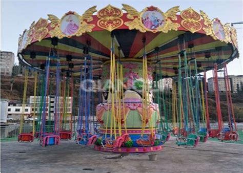 Head Model Mini Theme Park Swing Ride Steel Material Giant Swing Ride